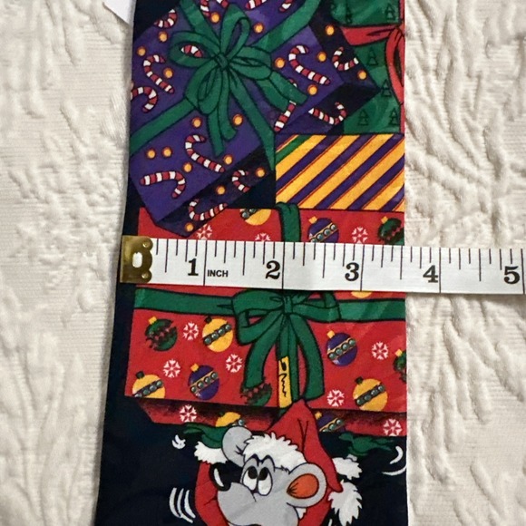 Surrey Christmas Mouse Y2K Cartoon Novelty Neck Tie Necktie Vintage Holiday NEW! - Picture 6 of 9